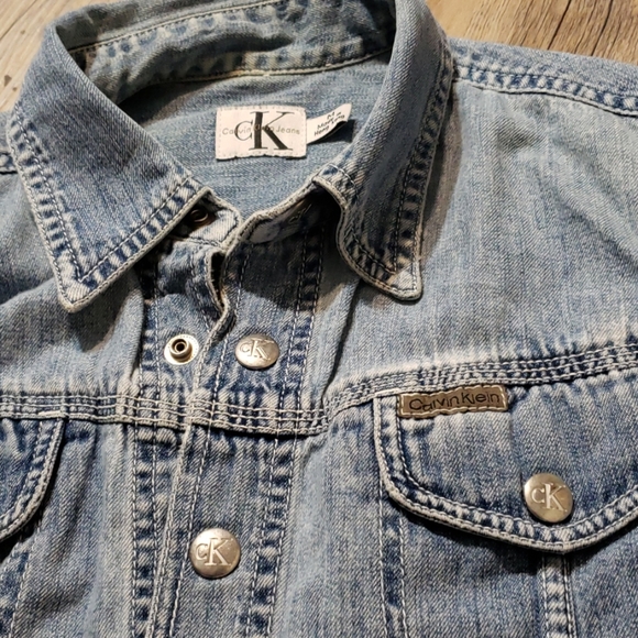 90s Vintage Calvin Klein jeans denim shirt/jacket - Picture 6 of 7